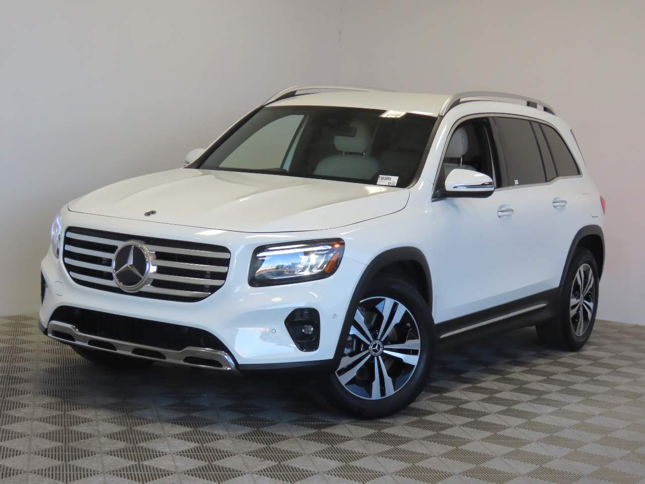 2025 Mercedes-Benz GLB 250