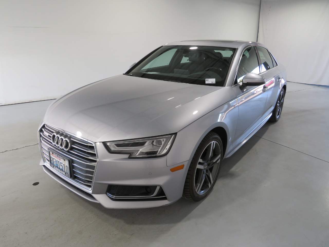 2017 Audi A4 2.0T quattro Prestige