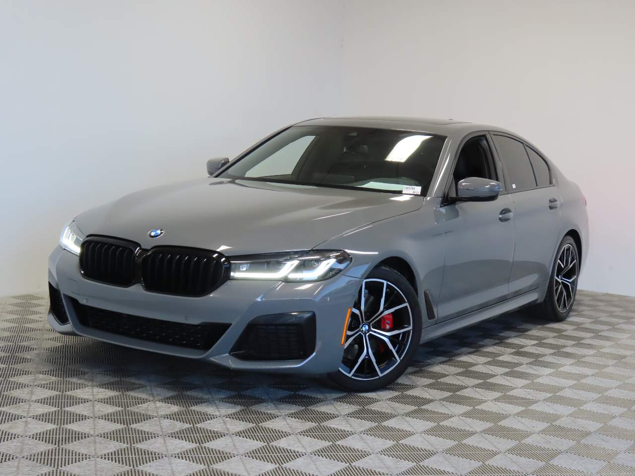 2022 BMW 5-Series 530i