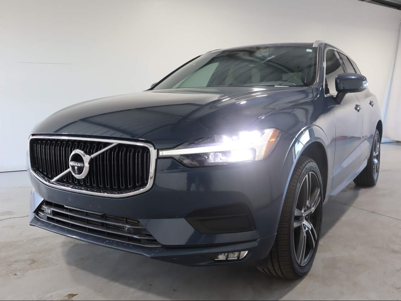 2021 Volvo XC60 T5 Momentum