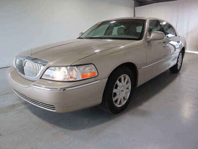 2006 Lincoln Town Car