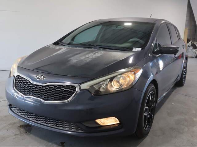 2016 Kia Forte5