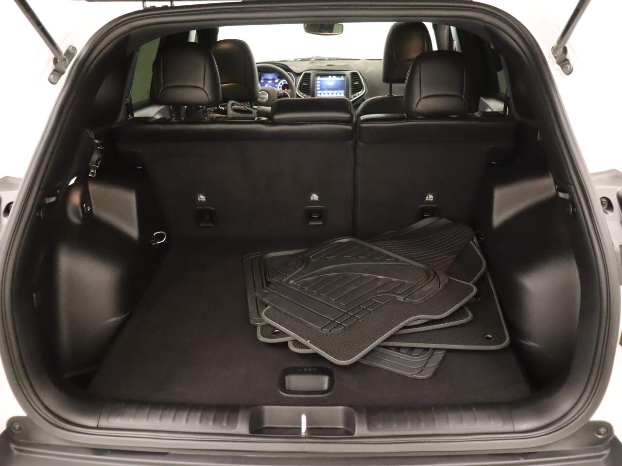 2021 Jeep Cherokee 80th Anniversary Edition