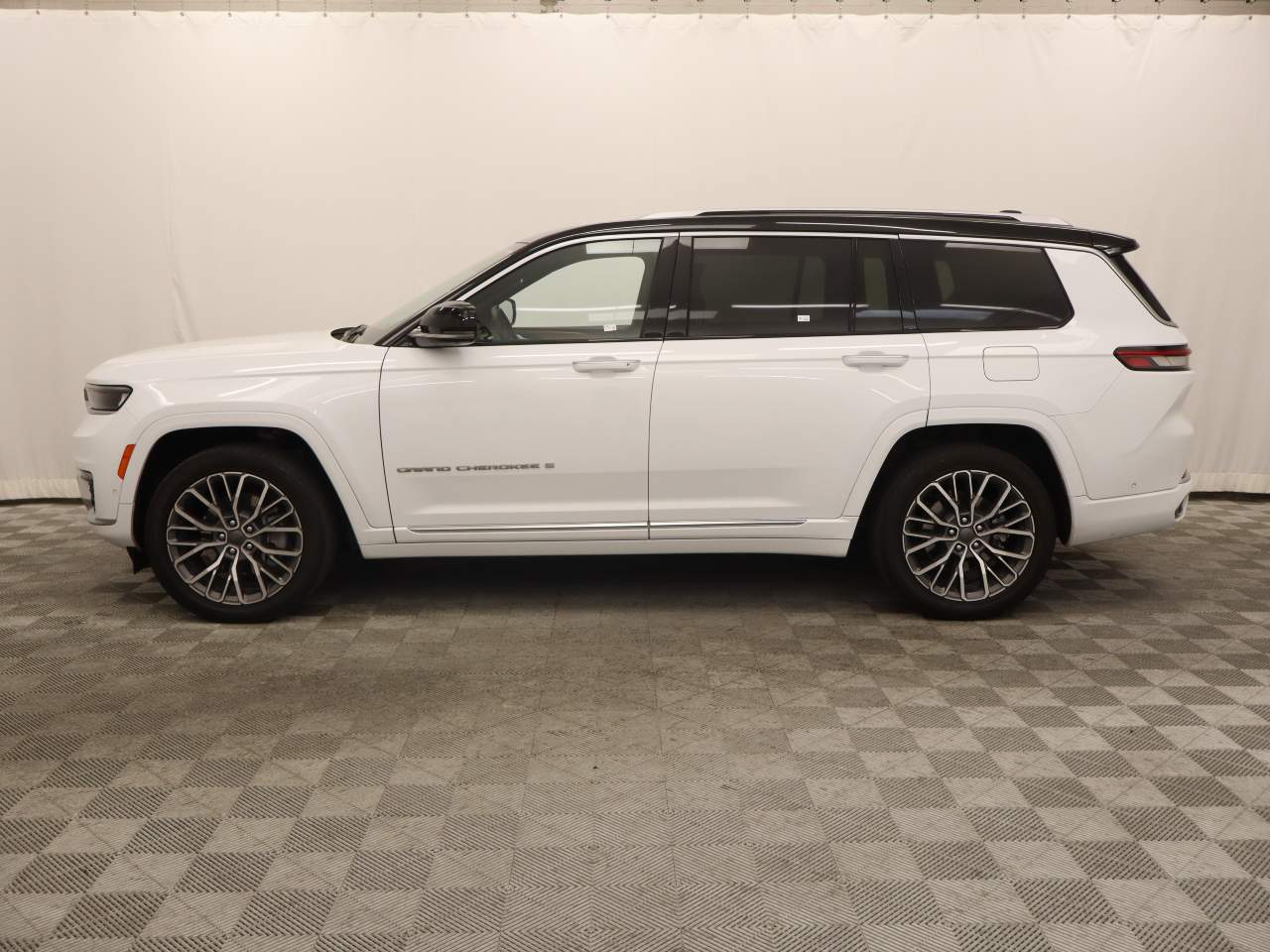 2023 Jeep Grand Cherokee L Summit Reserve