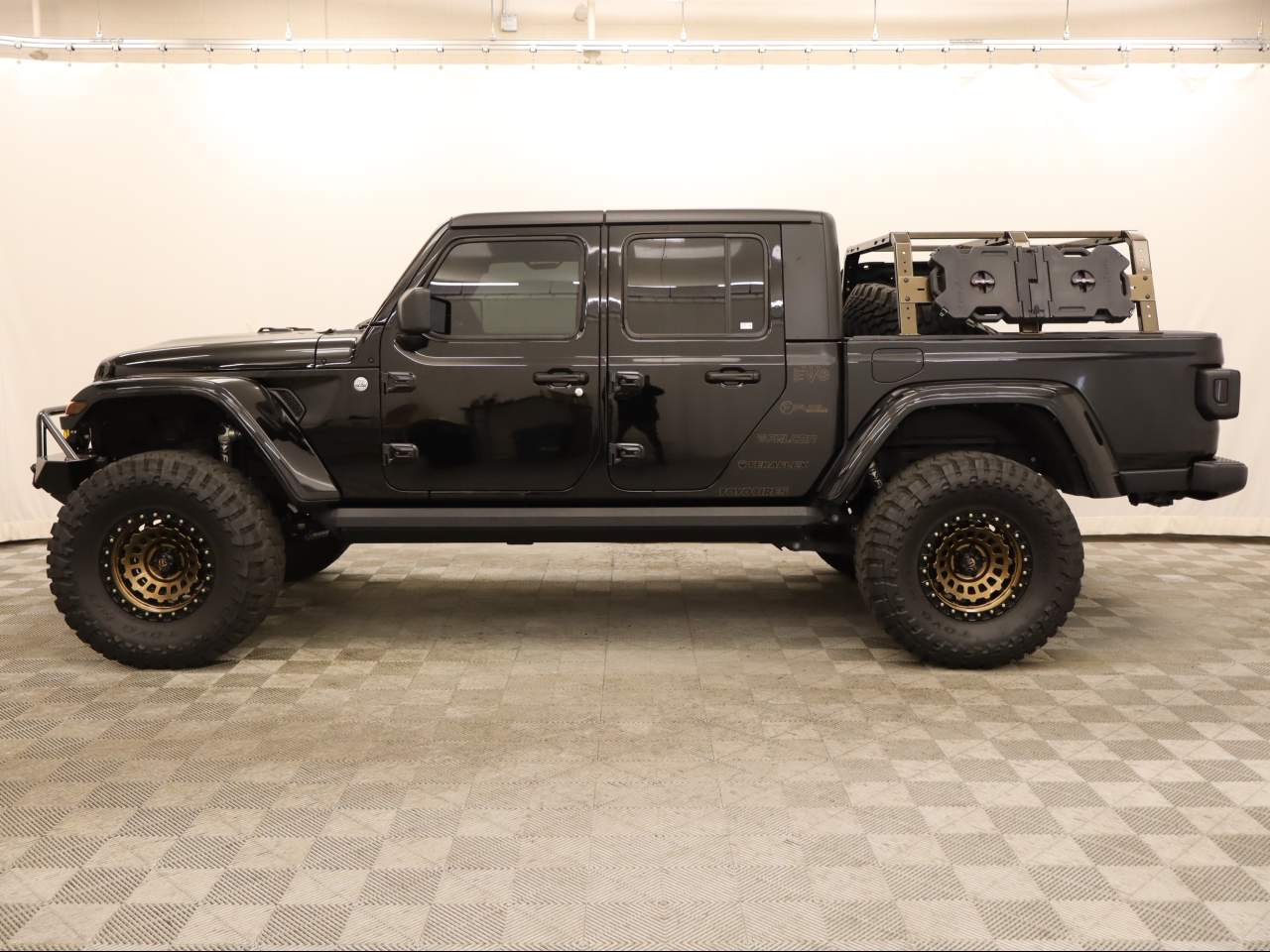 2020 Jeep Gladiator Sport Crew Cab