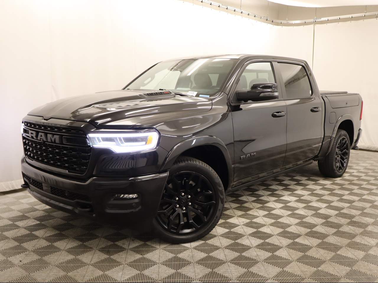 2025 RAM Ram 1500 Pickup Limited