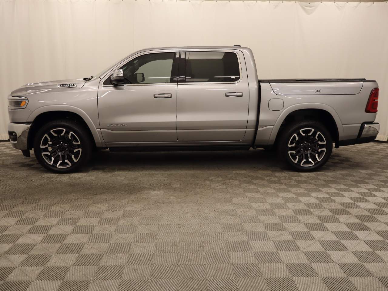 2025 Ram 1500 Limited Crew Cab