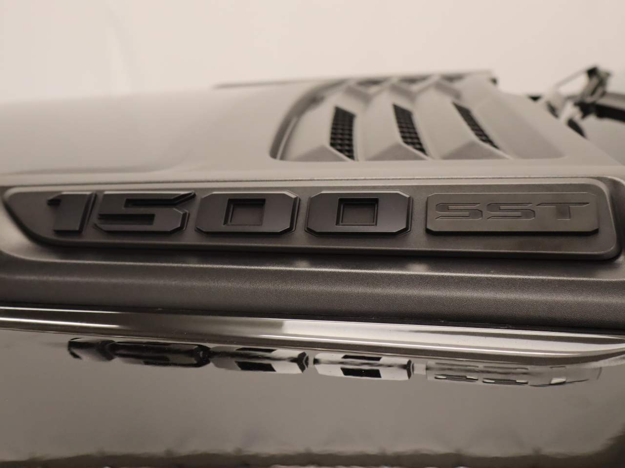 2025 Ram 1500 Laramie Crew Cab