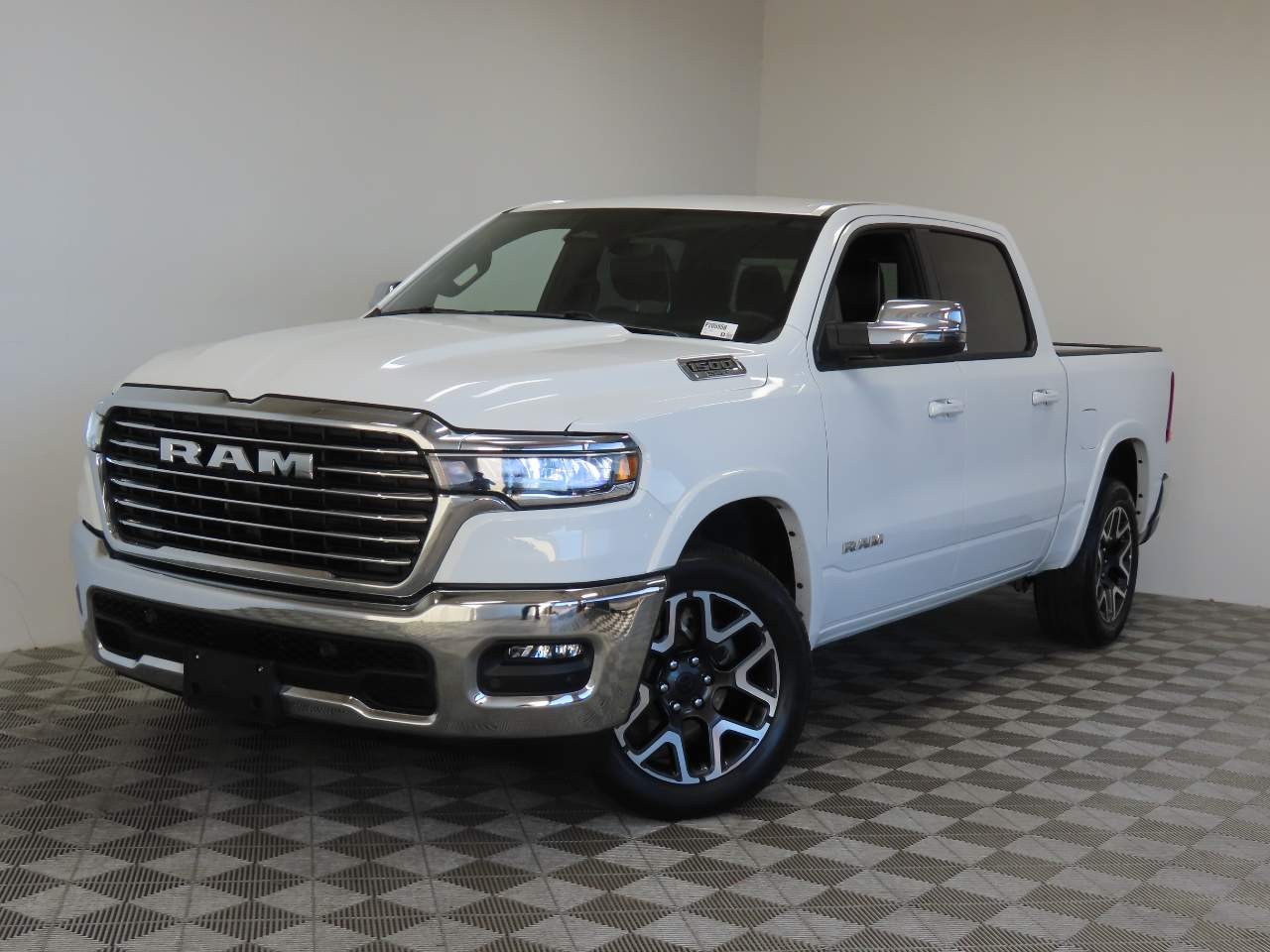 2025 Ram 1500 Laramie Crew Cab