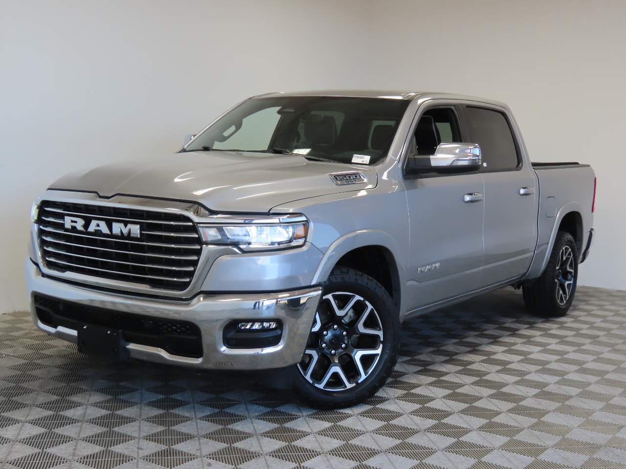 2025 Ram 1500 Laramie Crew Cab