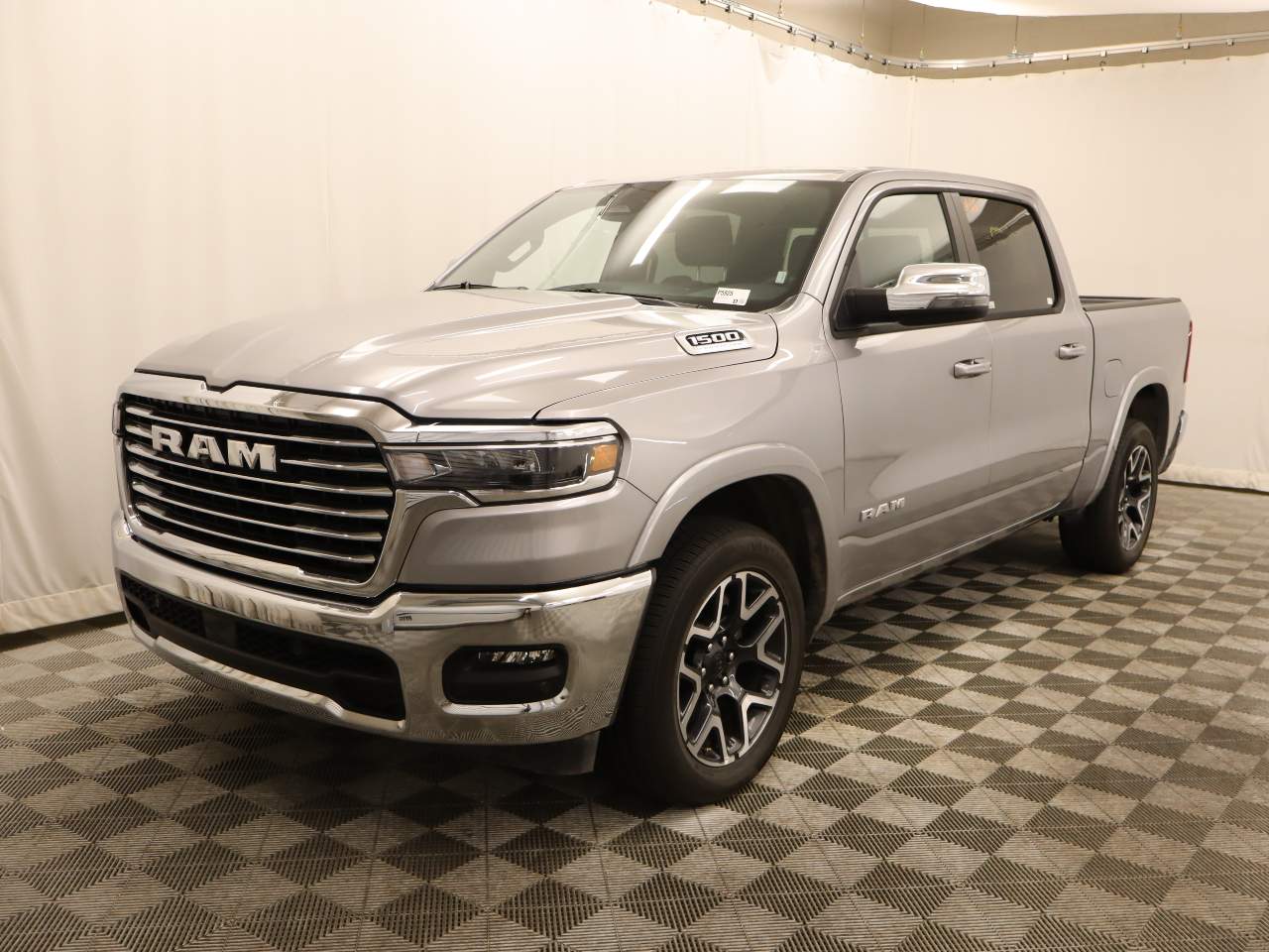 2026 RAM 1500 Laramie 4x4 Crew Cab 5'7's photo