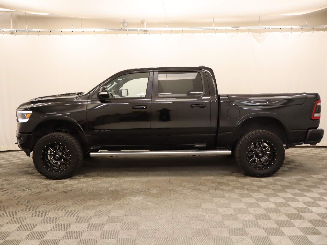 2019 Ram 1500 Laramie Crew Cab