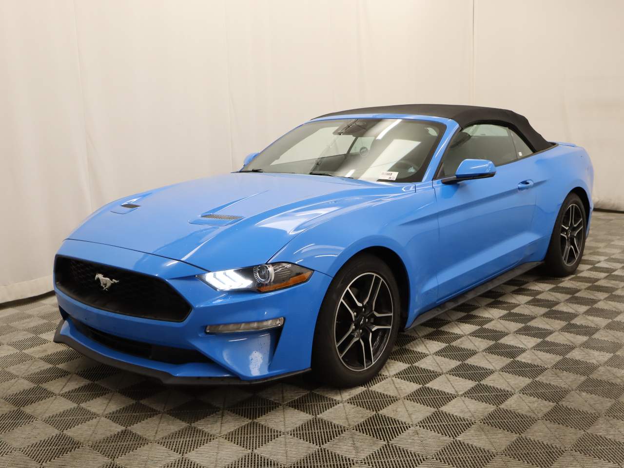 2022 Ford Mustang EcoBoost
