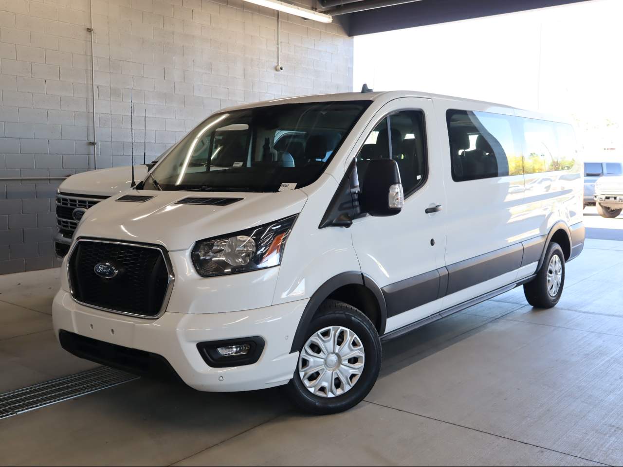 2023 Ford Transit 350 XLT