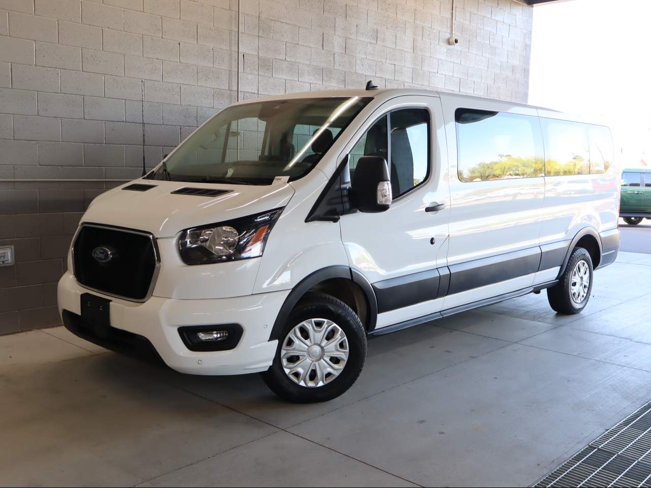 2023 Ford Transit 350 XLT