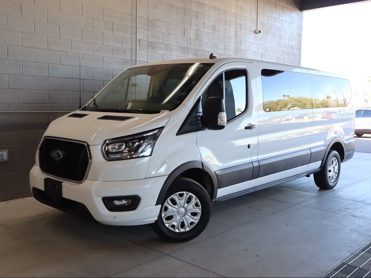 2023 Ford Transit 350 XLT