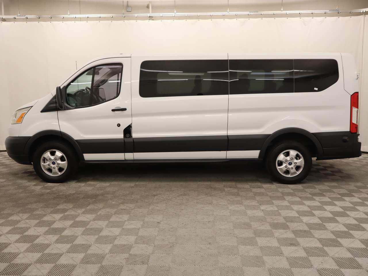 2017 Ford Transit 350 XLT
