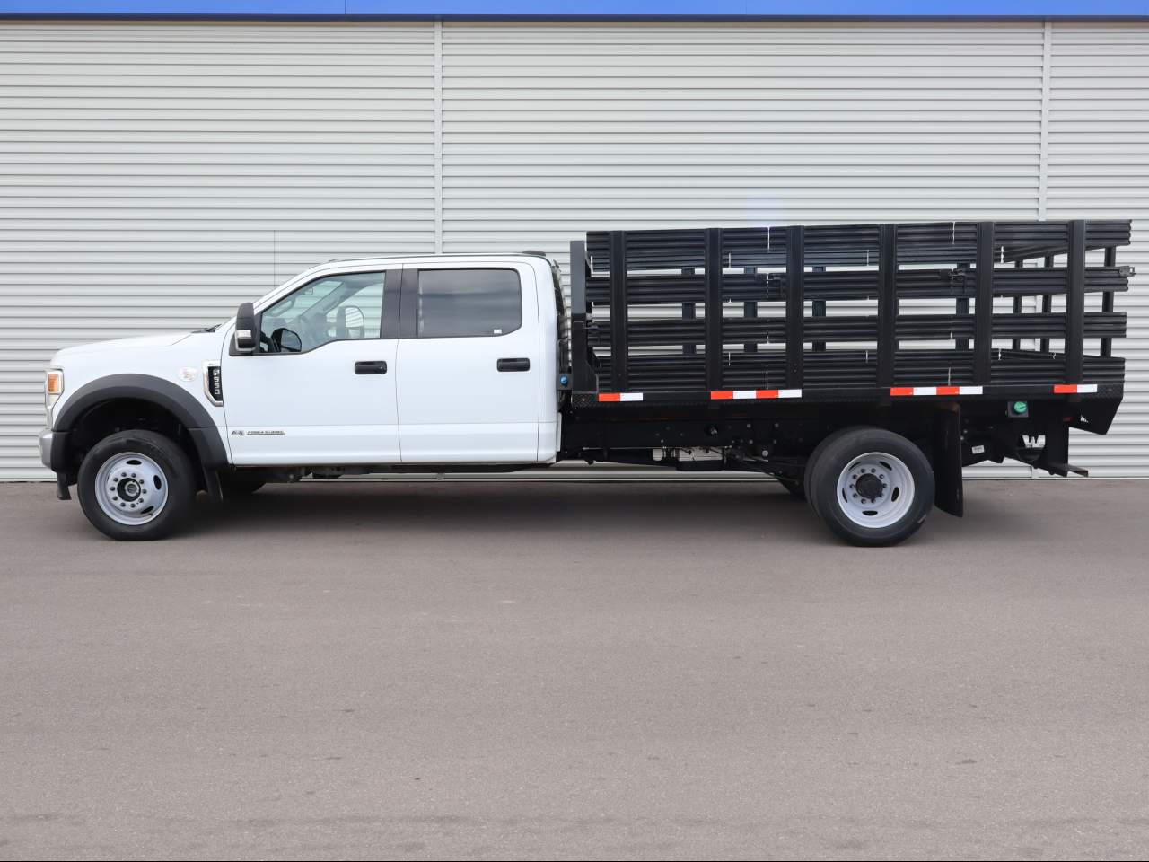 2020 Ford F-550 Super Duty XLT Crew Cab