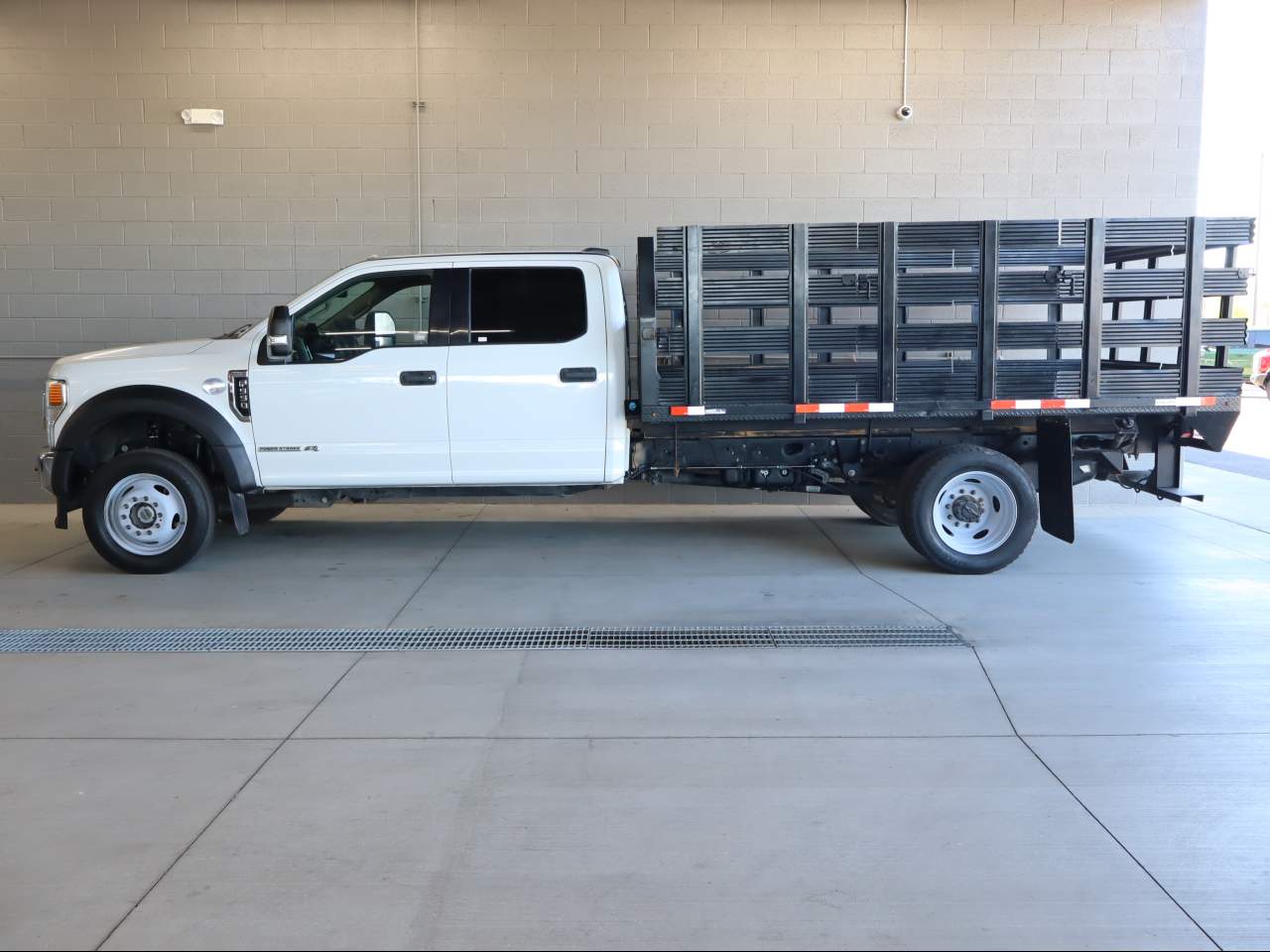 2020 Ford F-550 Super Duty XLT Crew Cab