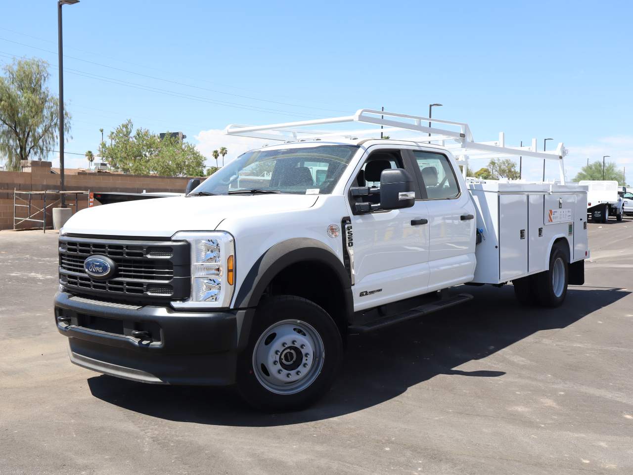 2024 Ford F-550 Super Duty Crew Cab Chassis