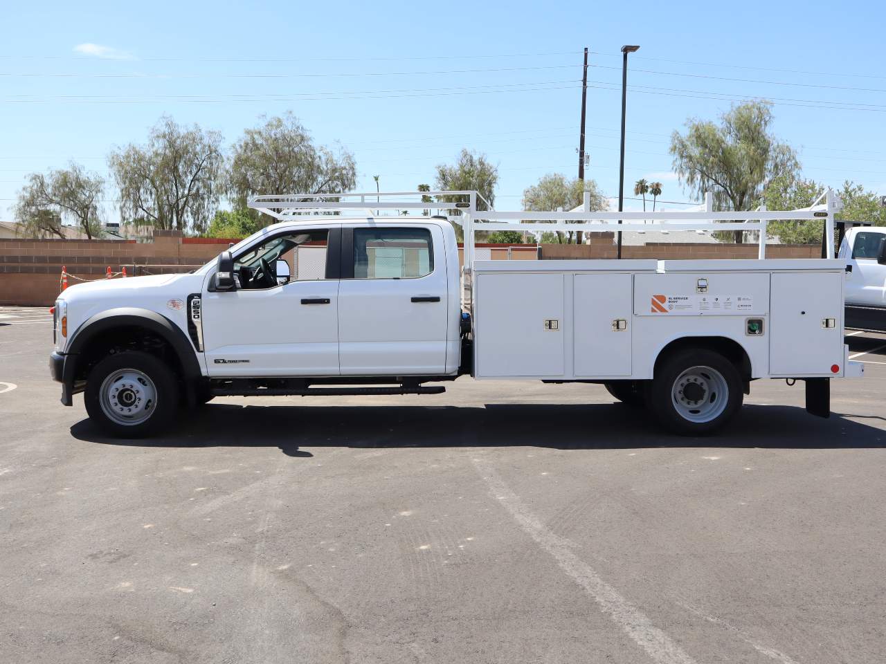 2024 Ford F-550 Super Duty Crew Cab Chassis