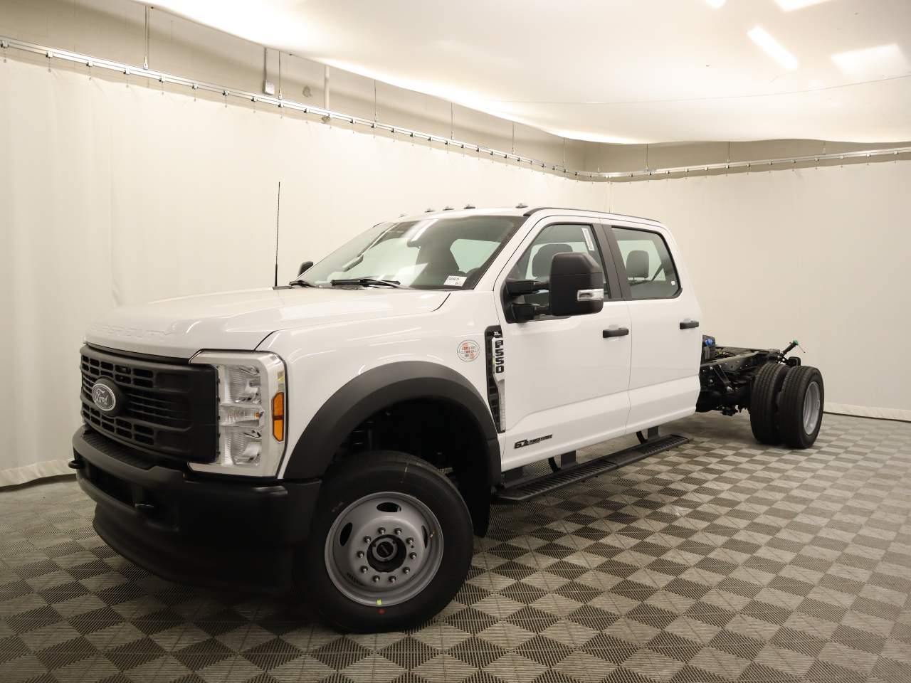 2024 Ford F-550 Super Duty Crew Cab Chassis