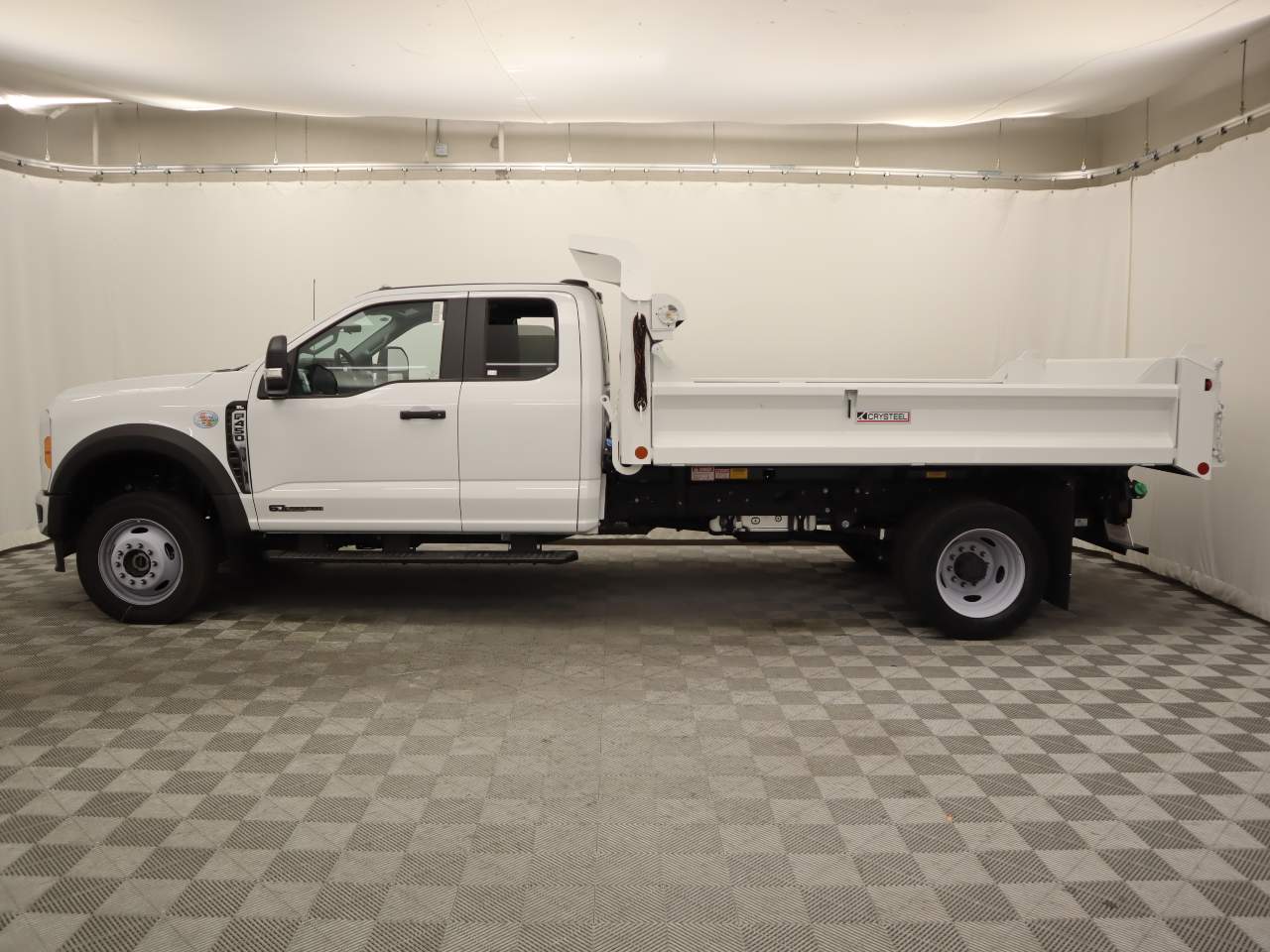 2023 Ford F-450 Super Duty Extended Cab Chassis