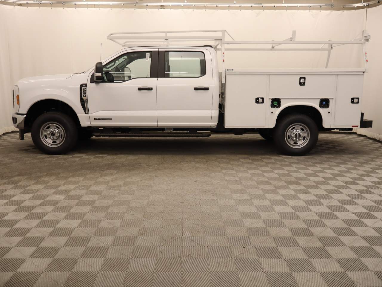 2024 Ford F-250 Super Duty Crew Cab XL