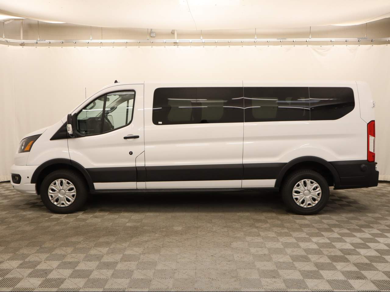 2024 Ford Transit 350 XLT