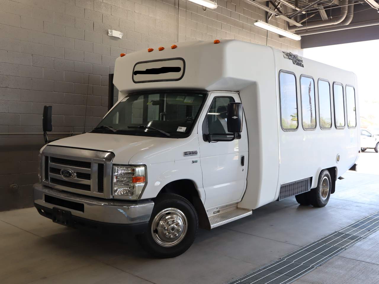 2018 Ford E-Series E-350 SD