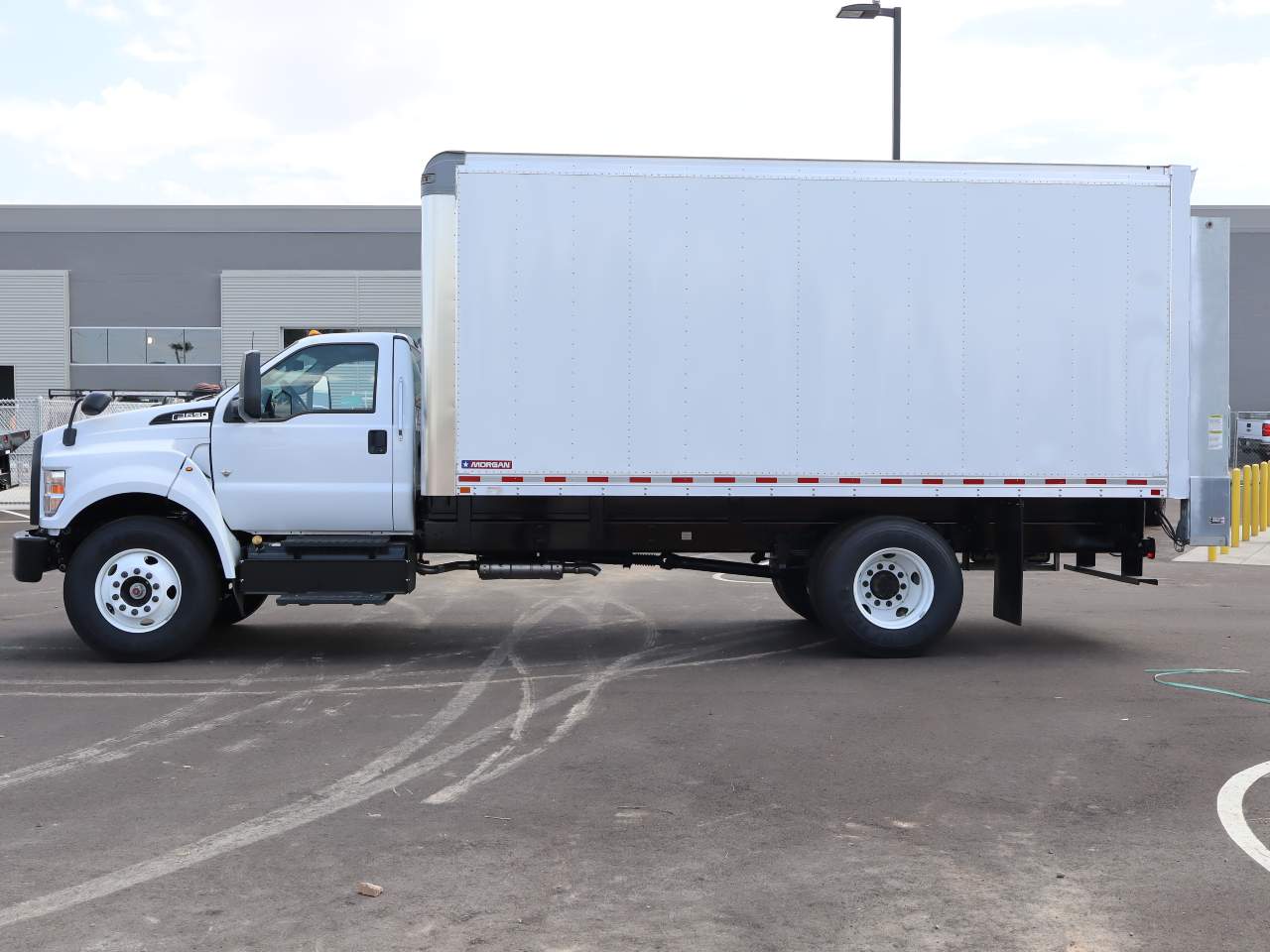 2025 Ford F-650 Super Duty Chassis