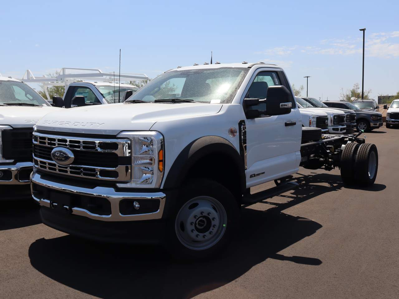 2024 Ford F-450 Super Duty Chassis