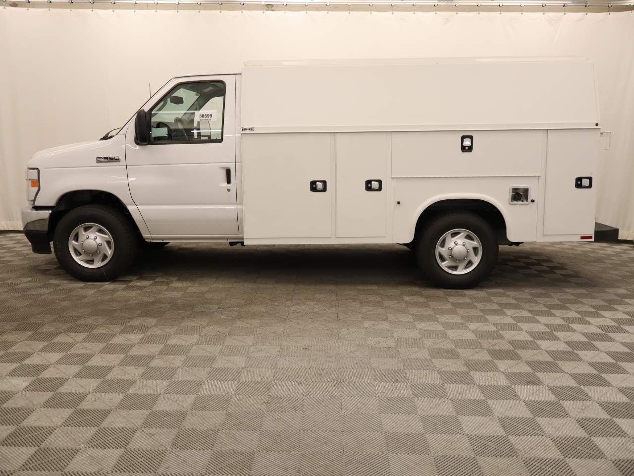 2025 Ford E-Series E-350 SD