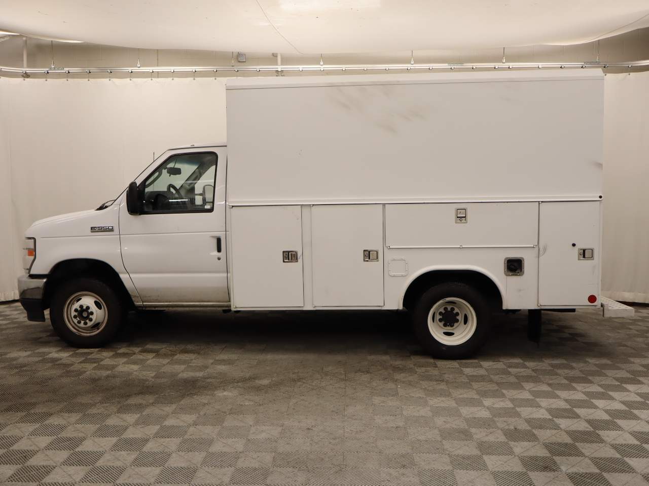 2024 Ford E-Series E-350 SD