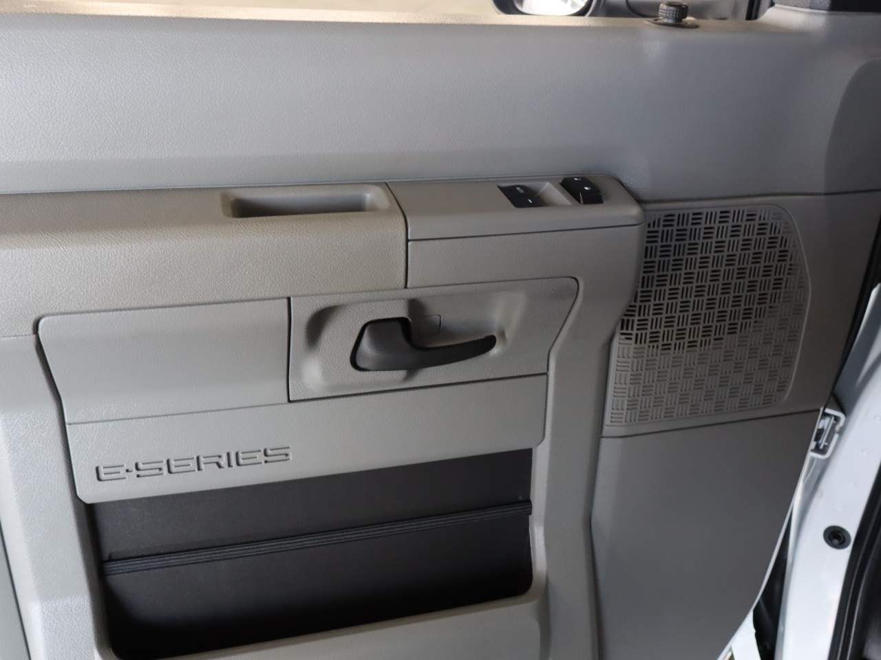 2023 Ford E-Series E-350 SD