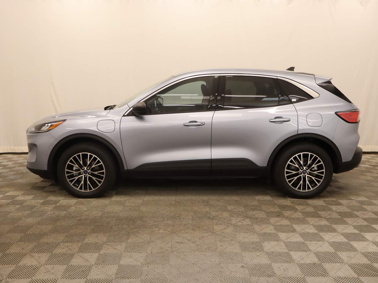 2022 Ford Escape Plug-In Hybrid SE photo 3