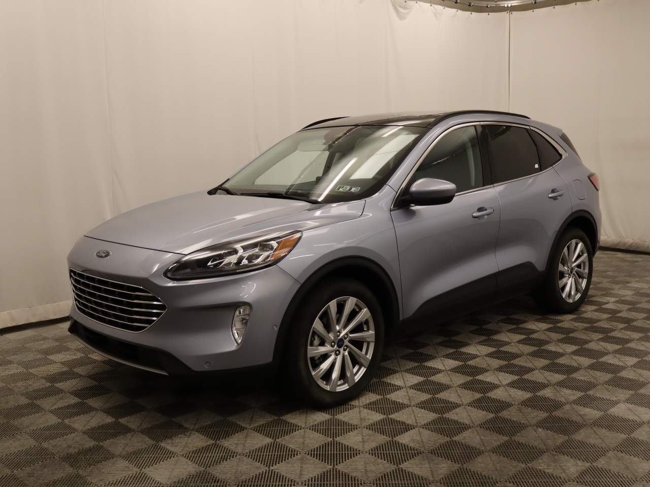 2022 Ford Escape Hybrid Titanium