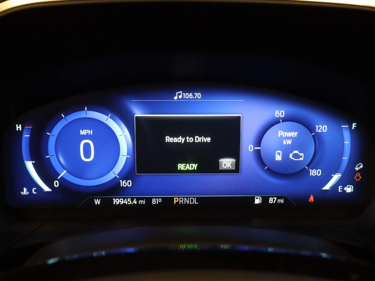 2022 Ford Escape Hybrid Titanium