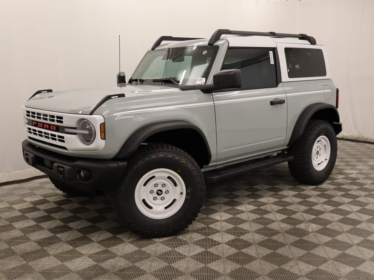 2024 Ford Bronco Heritage Edition