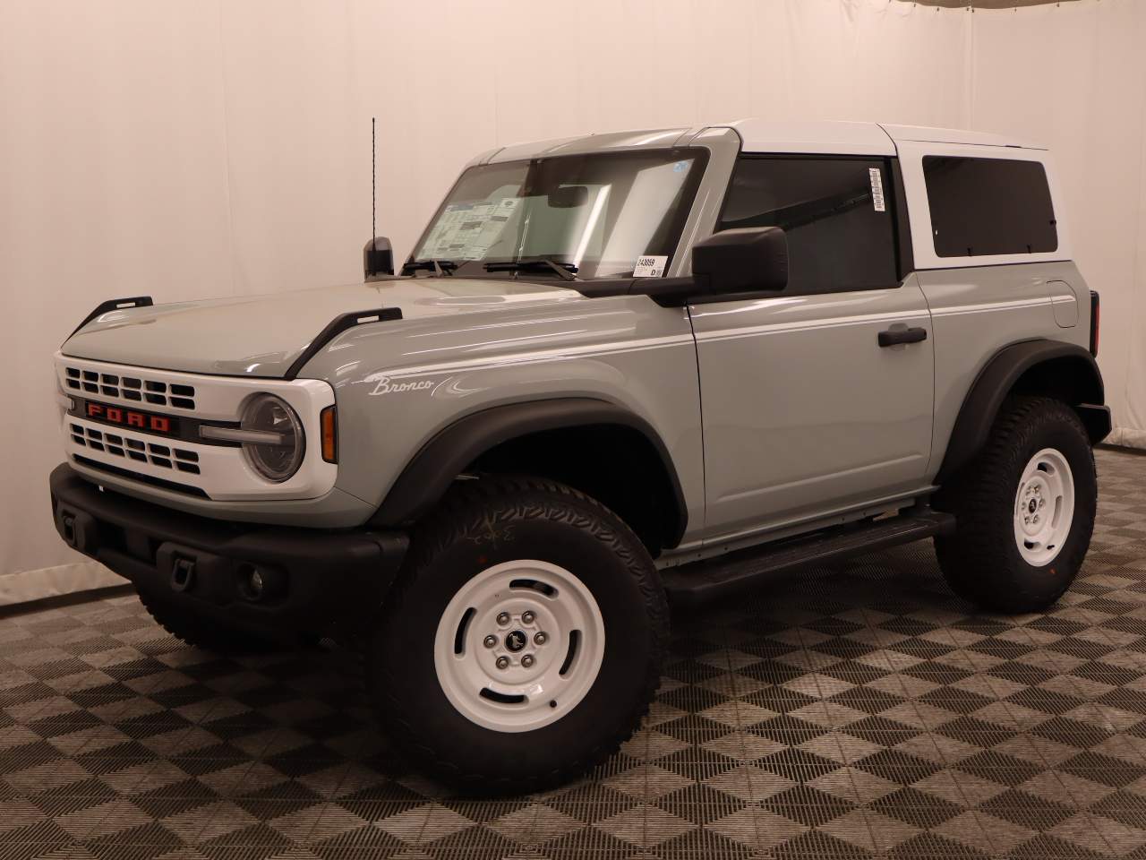 2024 Ford Bronco Heritage Edition