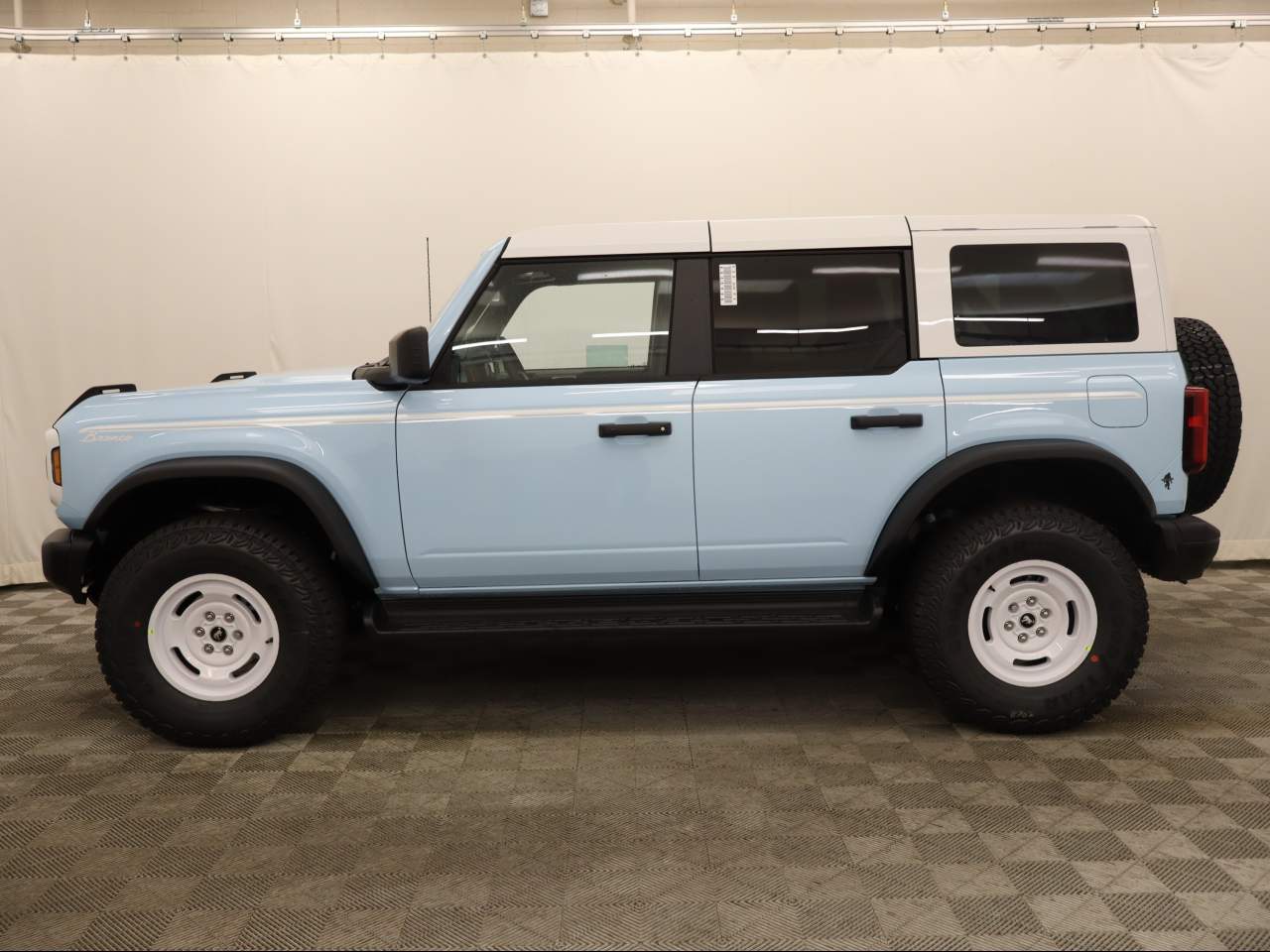 2025 Ford Bronco Heritage Edition