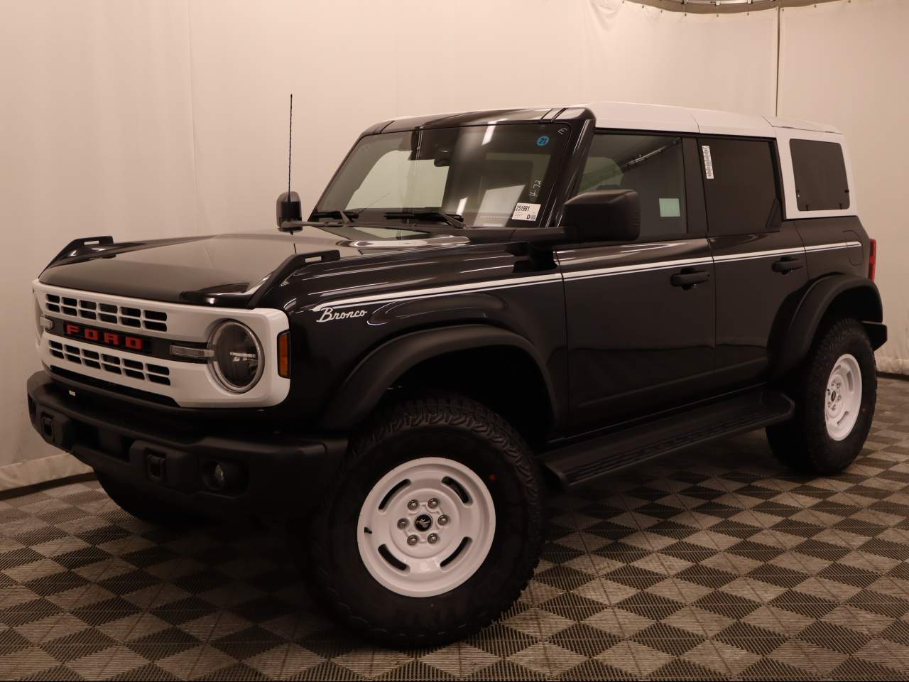 2025 Ford Bronco Heritage Edition