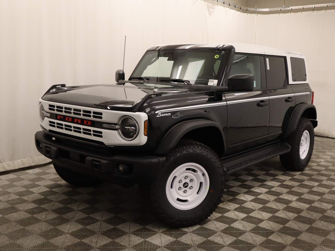 2026 Ford Bronco Heritage Edition