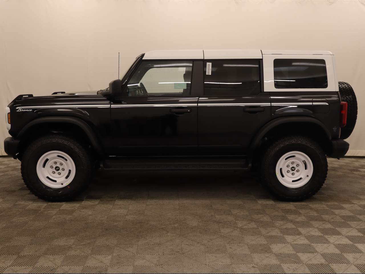 2025 Ford Bronco Heritage Edition