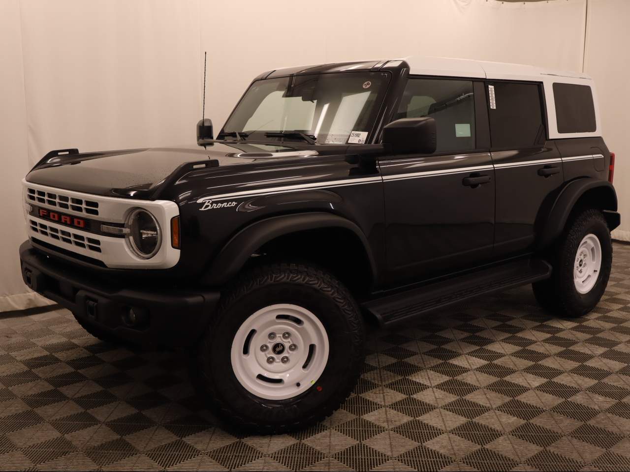 2025 Ford Bronco Heritage Edition