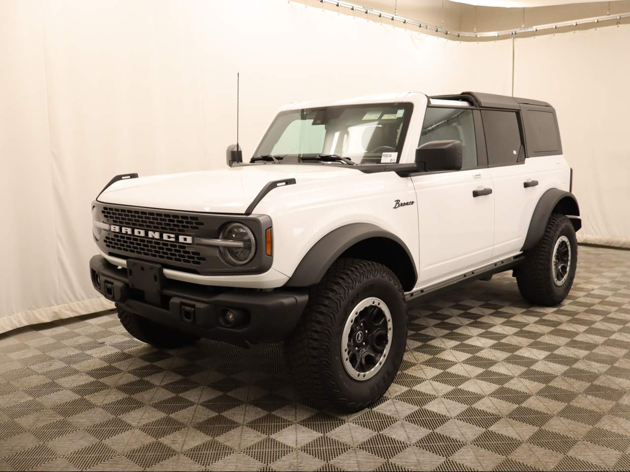 2023 Ford Bronco Badlands Advanced