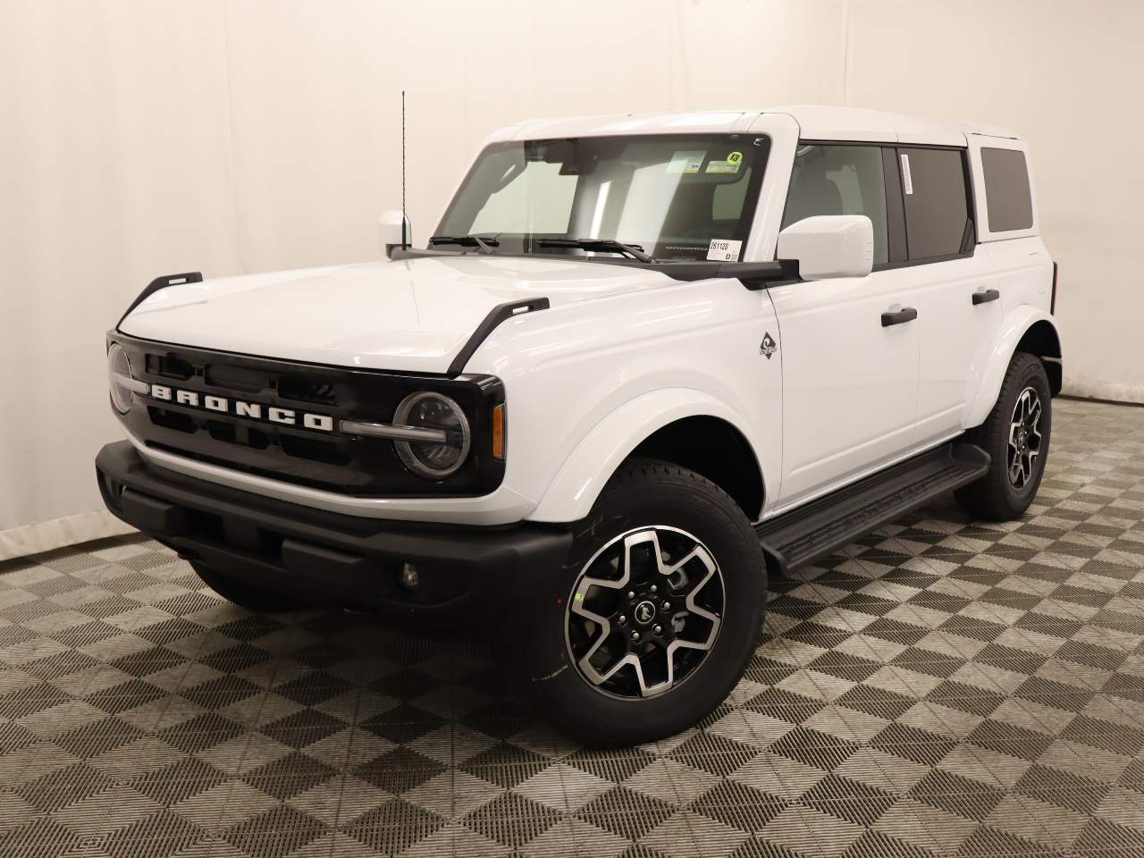 2026 Ford Bronco Outer Banks 4x4's photo