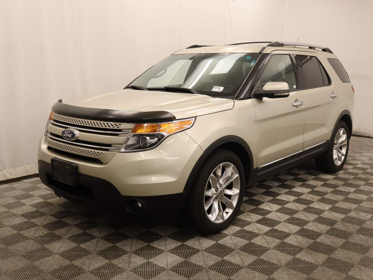 2011 Ford Explorer's photo