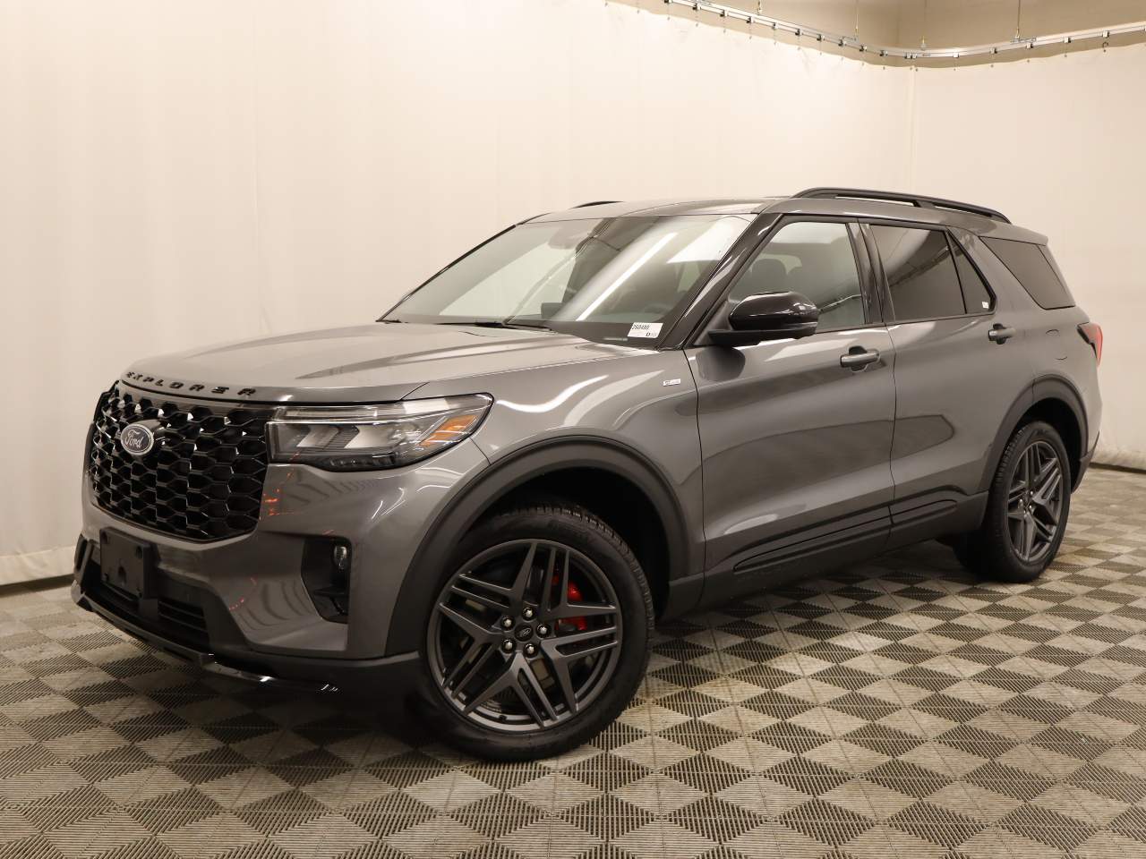 2026 Ford Explorer ST-LINE's photo