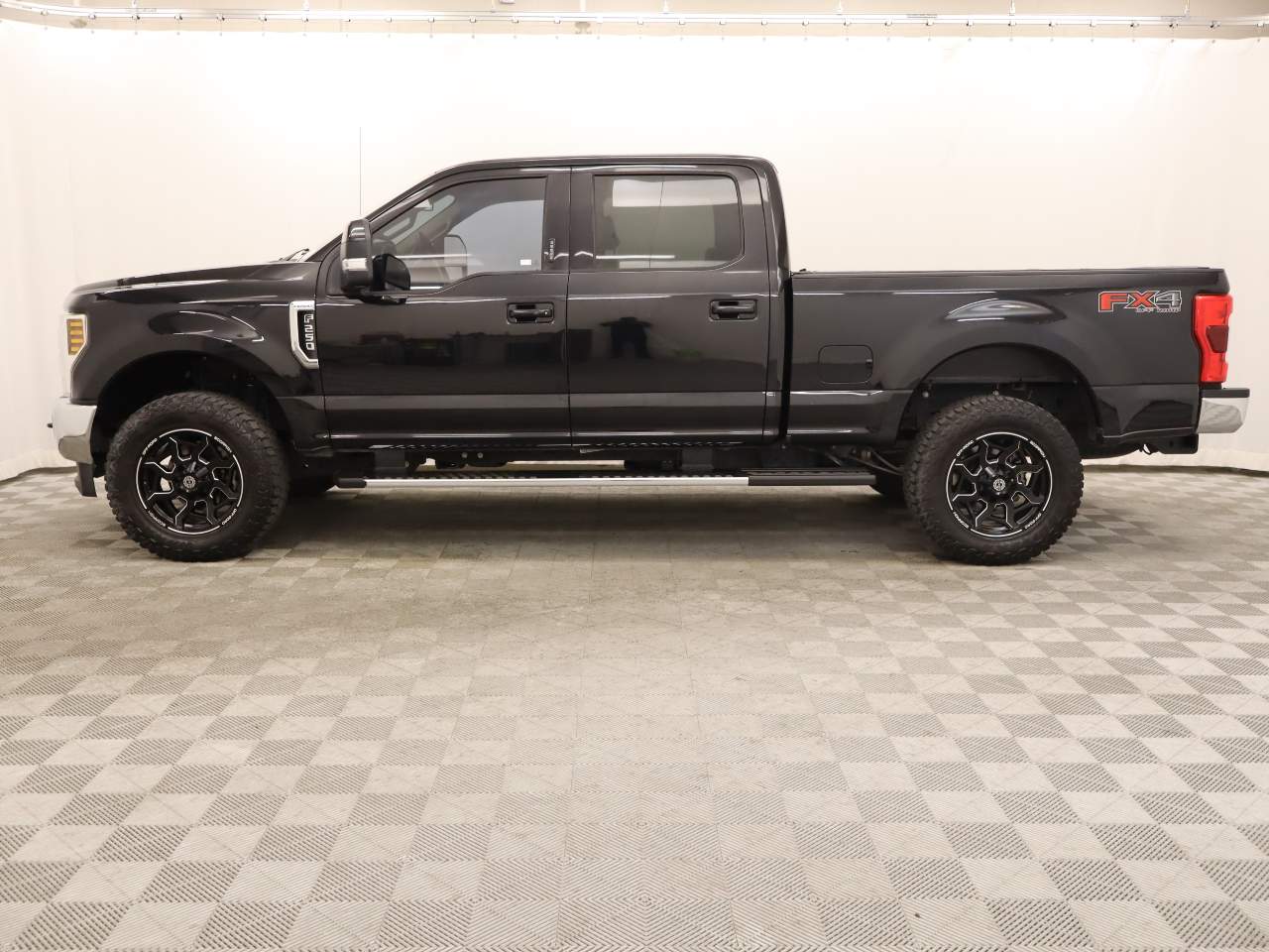 Used 2019 Ford F-250 Super Duty Lariat with VIN 1FT7W2B67KED37684 for sale in Scottsdale, AZ